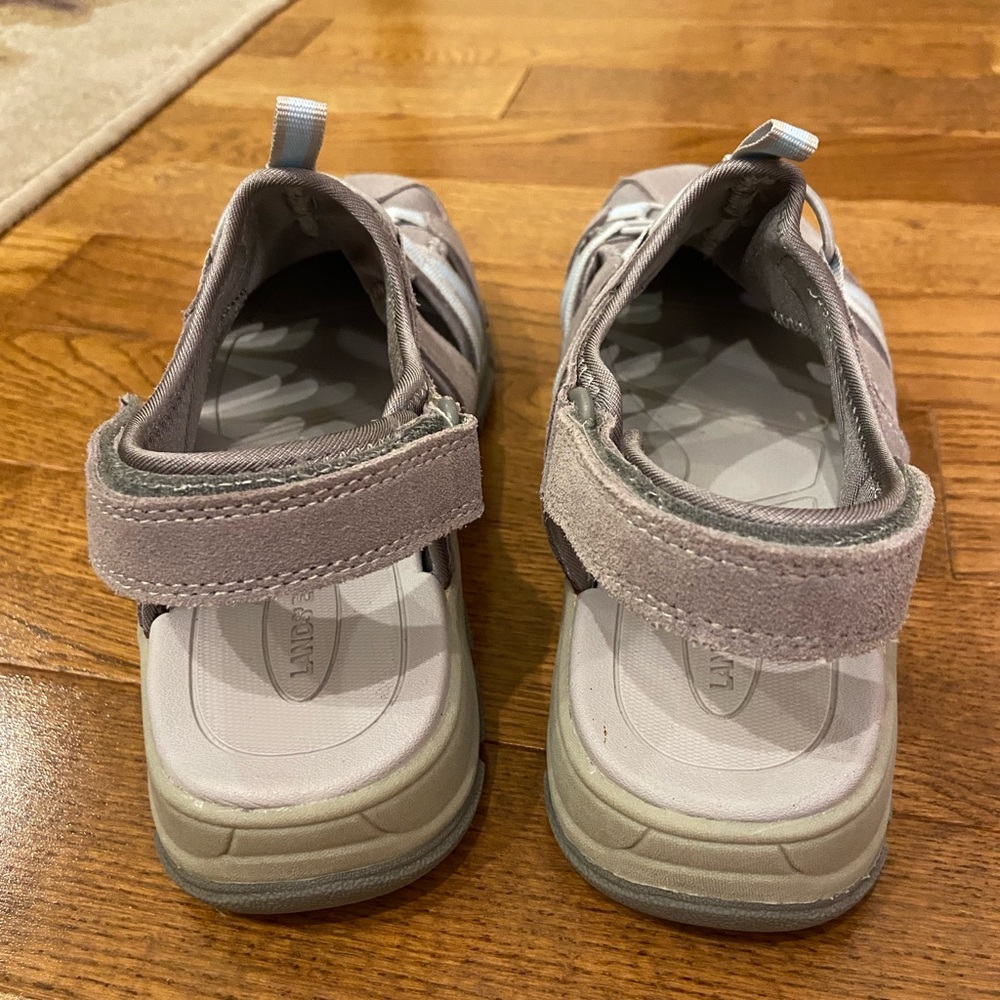 Women’s Lands End Gray Suede Closed Toe Sandals. Size 8B - Picture 3 of 5